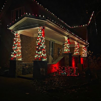 Blustream Holiday Lighting