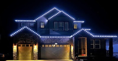 Timeless Holiday Lighting